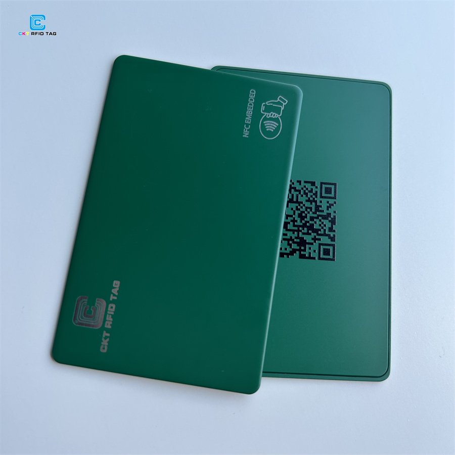 Custom CKT Green NFC Metal Cards Laser Engraved Digital Business Card Edged With Costmization