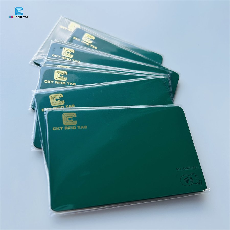 Custom CKT Green NFC Metal Cards Laser Engraved Digital Business Card Edged With Costmization