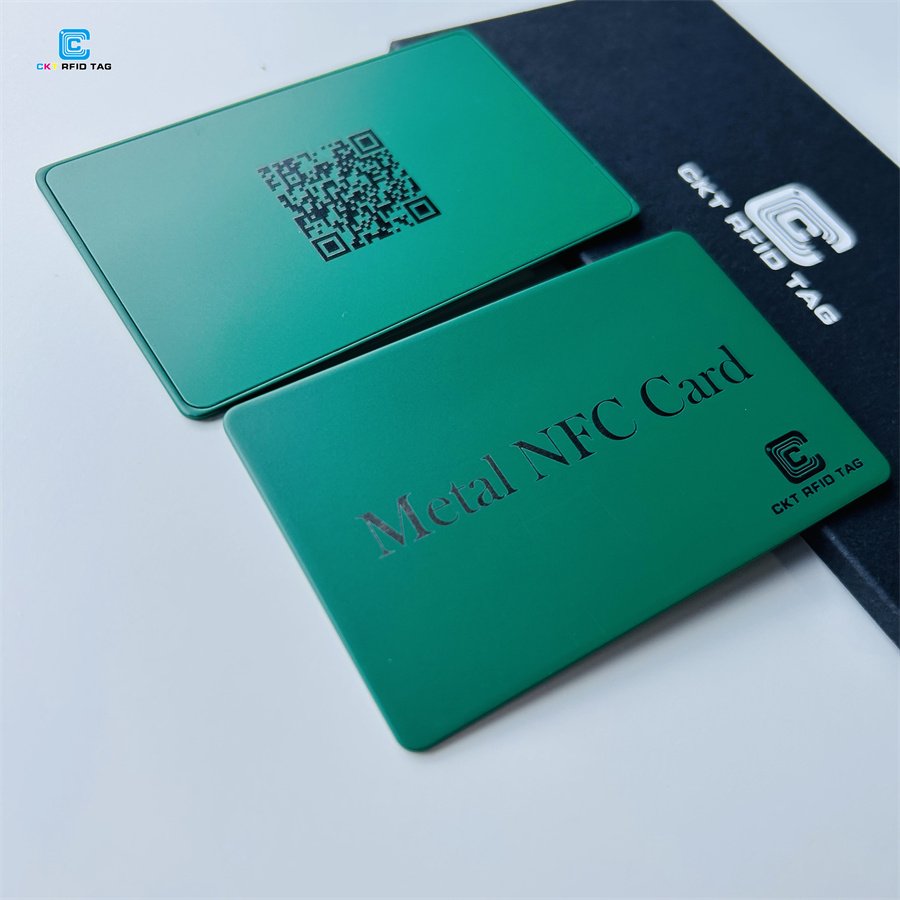 Custom CKT Green NFC Metal Cards Laser Engraved Digital Business Card Edged With Costmization