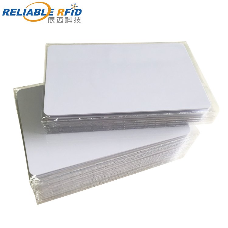 15m Long Range UHF RFID PVC Card 860-960MHz Blank White RFID Card for Access Control Parking Smart Card