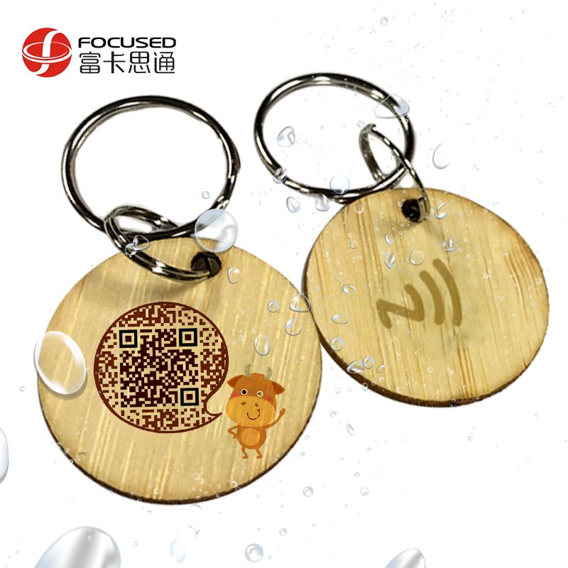 Custom LOGO Programmable 13.56mhz invitation gift keychain wooden hotel blank door key Card RFID nfc wood bamboo business cards