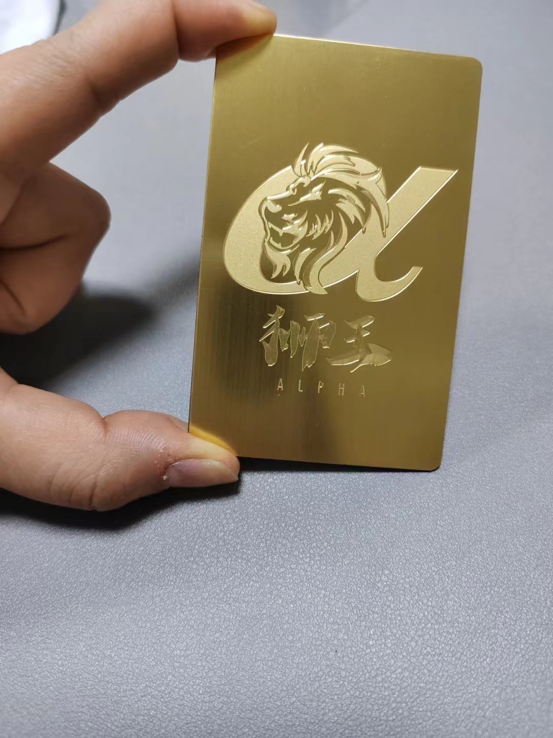 Custom Printing 13.56mhz Ntag213/215/216 Metal Nfc Business Card Rfid Smart Card For Social Media Name Card