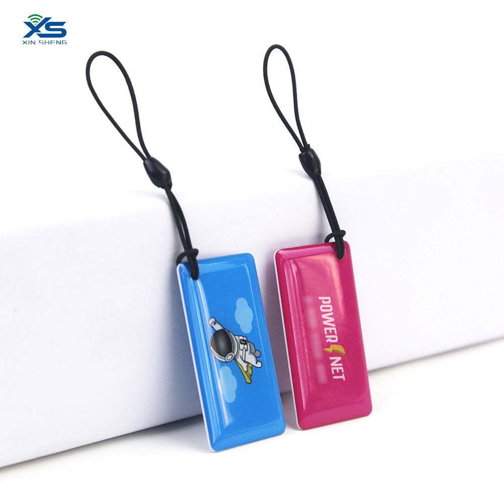 XS Factory Price Customize Waterproof Nfc Rfid Chip Keychain Access Control Epoxy Card
