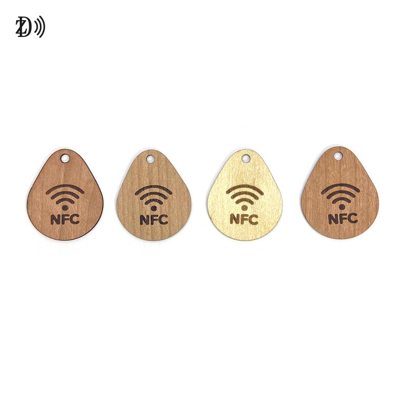 Customized Printing Wooden Tag Bamboo 13.56MHz Keychain NTAG213/215/216 Programmable NFC Keyfob