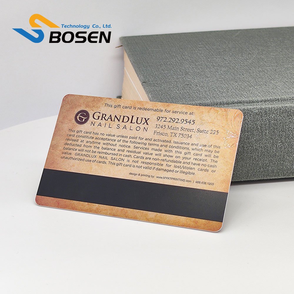 Custom Loyalty Card CR80 Plastic PVC Magnetic Stripe VIP Membership Card
