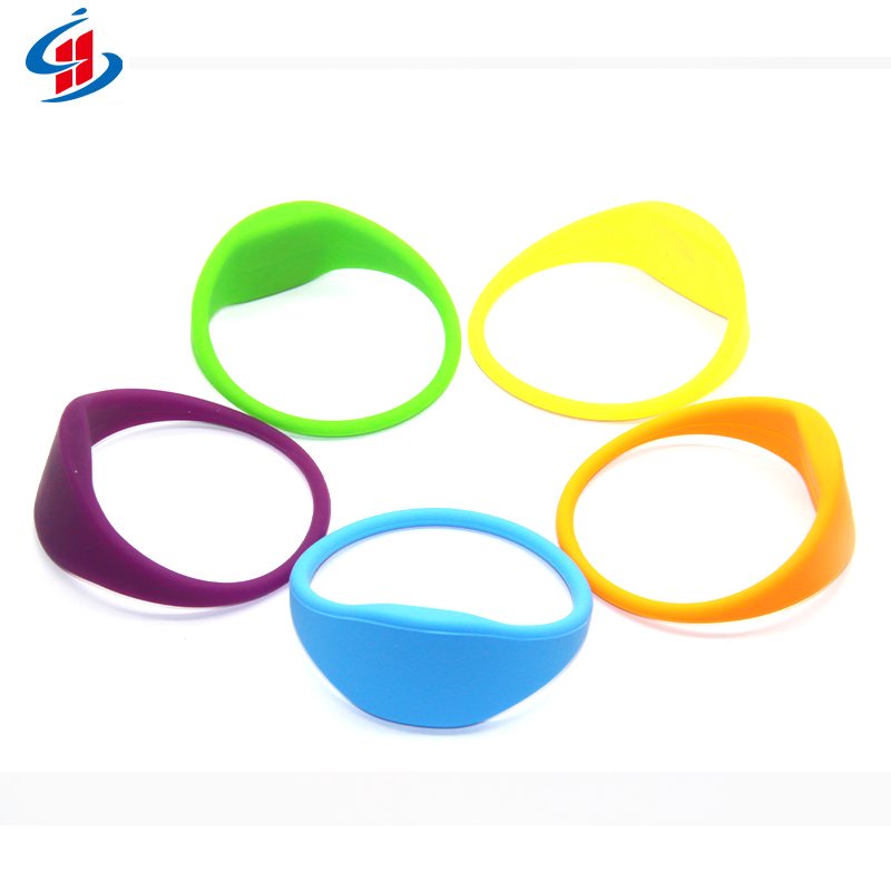 Free Sample 13.56mhz F08 NFC Payment Bracelet Wristband Dual Color Wristband for Access Control Card