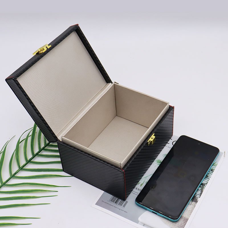 2023 Best Carbon Car Key Fob Protector Waterproof RFID Card Block for Car Keys Emf Block for Phone Jaula De Faraday Cage Box