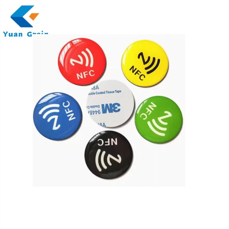 brilliant quality Waterproof NFC Keychain RFID Keychain Coin Label 144 Byte Memory NFC Keychain Epoxy Label