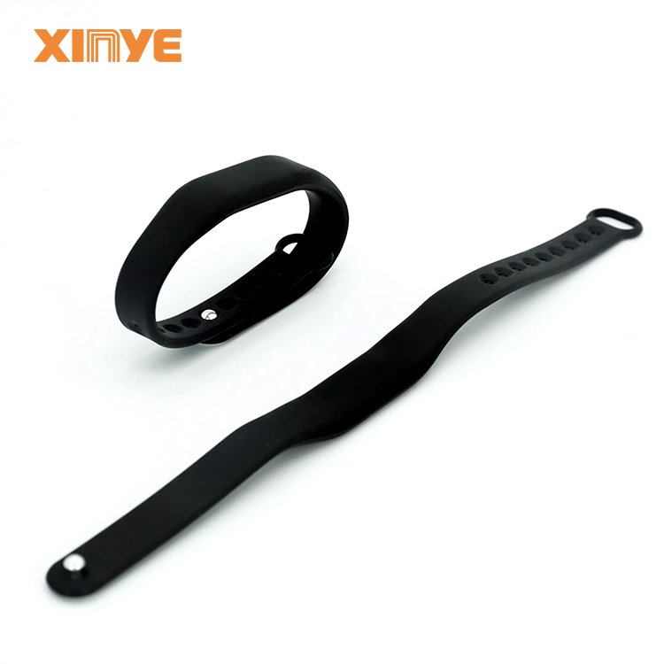Colorful RFID NFC Silicone Adjustable Wristband Sport Bracelets for Water Park Sauna Gym Swimming Pool