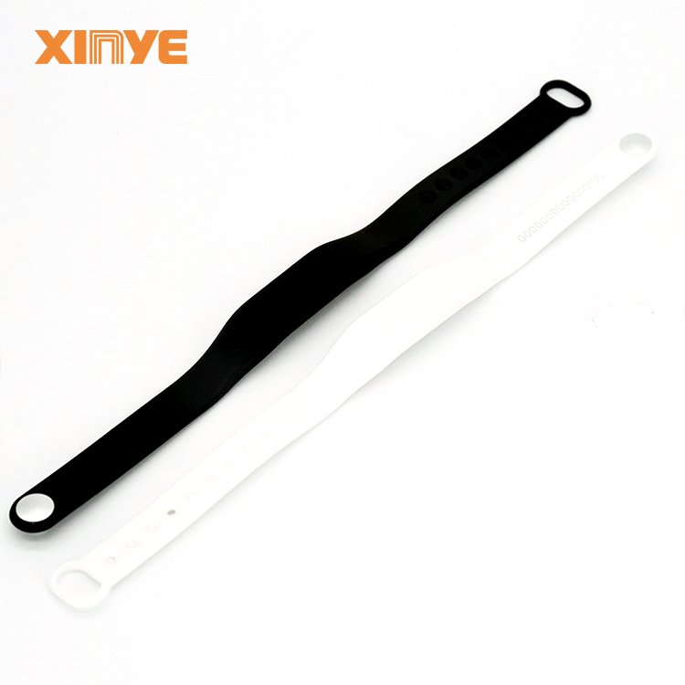 Colorful RFID NFC Silicone Adjustable Wristband Sport Bracelets for Water Park Sauna Gym Swimming Pool