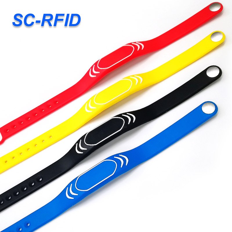 2024 NEW 13.56MHz NFC RFID TK4100 F08 Smart Wristband Waterproof Passive RFID Silicone Bracelet with Access Control Cards