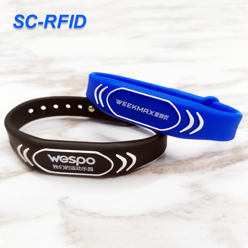 2024 NEW 13.56MHz NFC RFID TK4100 F08 Smart Wristband Waterproof Passive RFID Silicone Bracelet with Access Control Cards