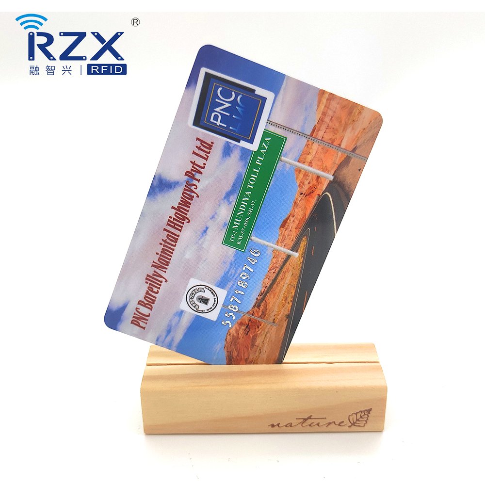 13.56Mhz MIFARE Chip PVC Cards PLUS EV2 2K 7B RFID Smart Card RFID Public Transportation Card