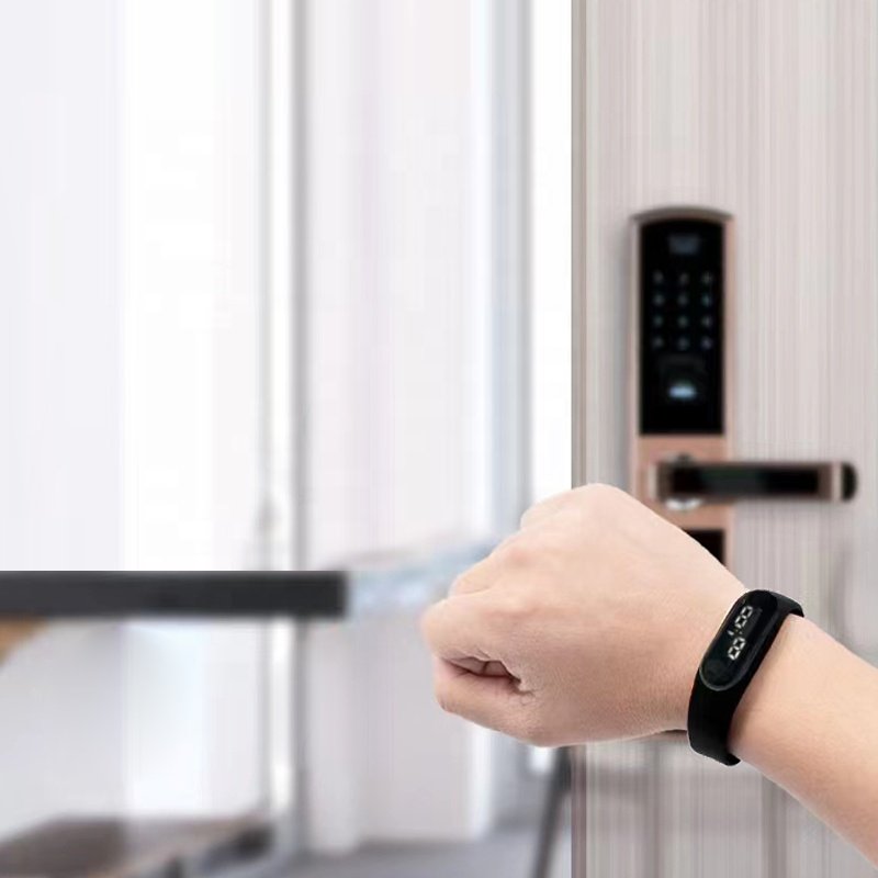smart door rfid wristband card ic for child electronic safety smart door lock cards