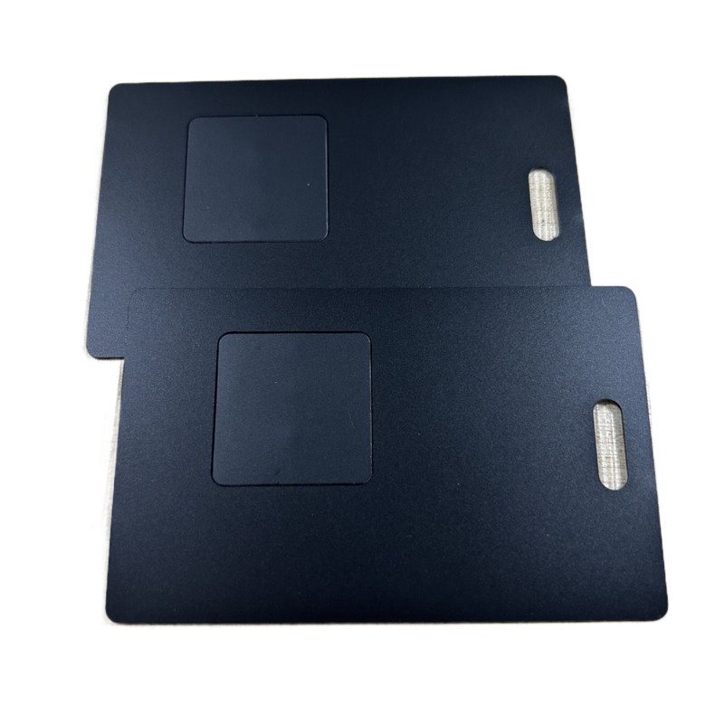 ISO14443A 13.56mhz NFC ID / Badge Smart Cards Metal Pass Card With Punch Slot