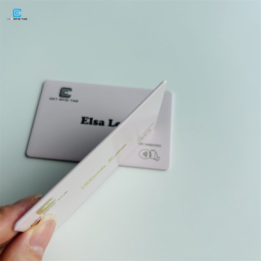 Premium Pink Metal NFC Digital Business Cards Stainless Steel Brass NFC And Chip Card