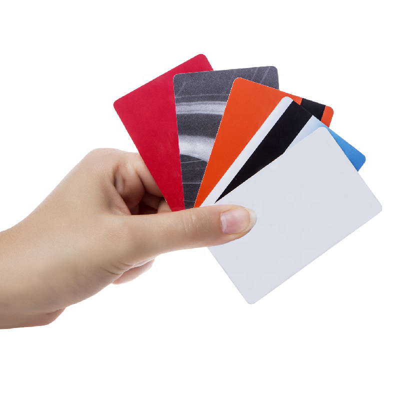 Customizable ABS Material Waterproof 13.56 MHz UHF 860-960mhz RFID White Card Tag Printable Card Tag for garment tracking