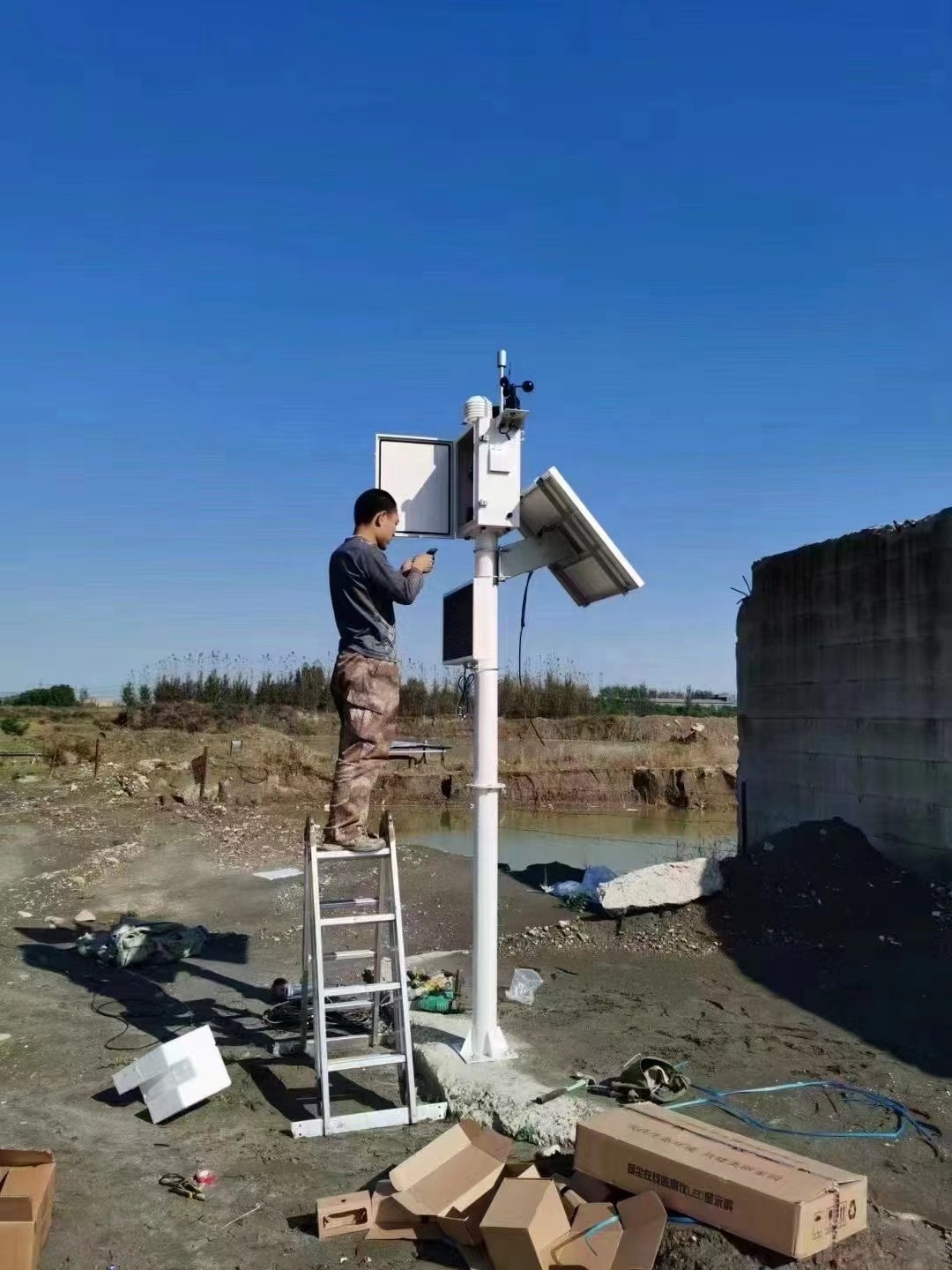 Easy Installing Home Security Solar Surveillance Camera Photovoltaic Power Generation Solar CCTV Monitor Energy System