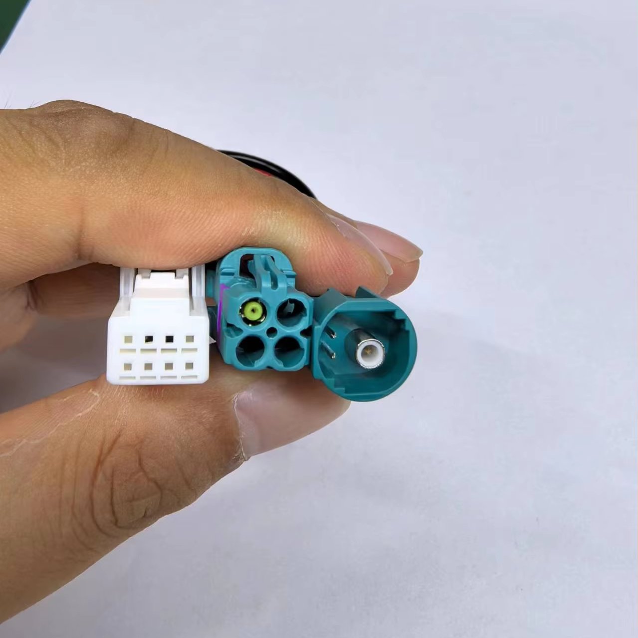 BYD Host 3.0 to 4.0 with installation of in car surveillance video cable