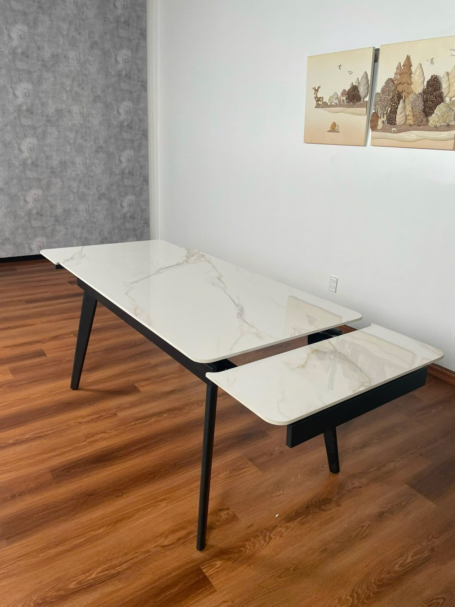 Luxurious modern dining table suitable for families, restaurants, hotels made in Vietnam