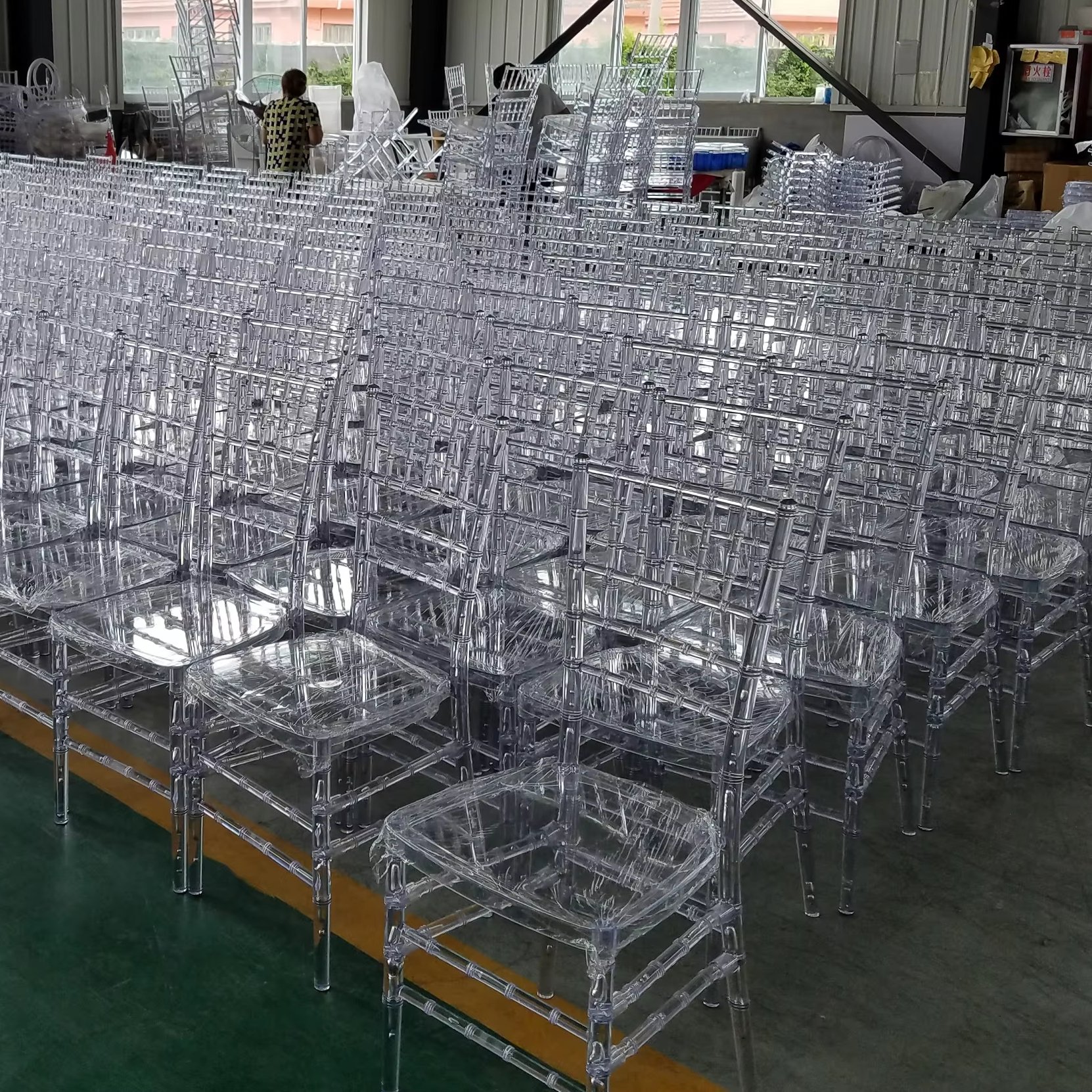 Wholesale Rental Transparent Crystal Hotel Banquet Napoleon Plastic Acrylic Tiffany Wedding Clear Chiavari Chair for Events