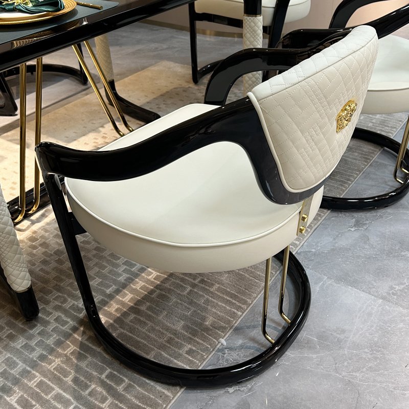 Italian Style Light Luxury Solid Wood Dining Table Combination with Six Modern Minimalist Chairs for Villa Restaurant Use