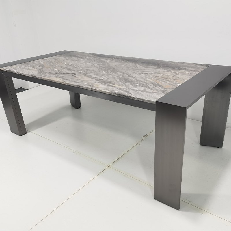 Sintered stone desktop stainless steel feet are used for dining tables in restaurants