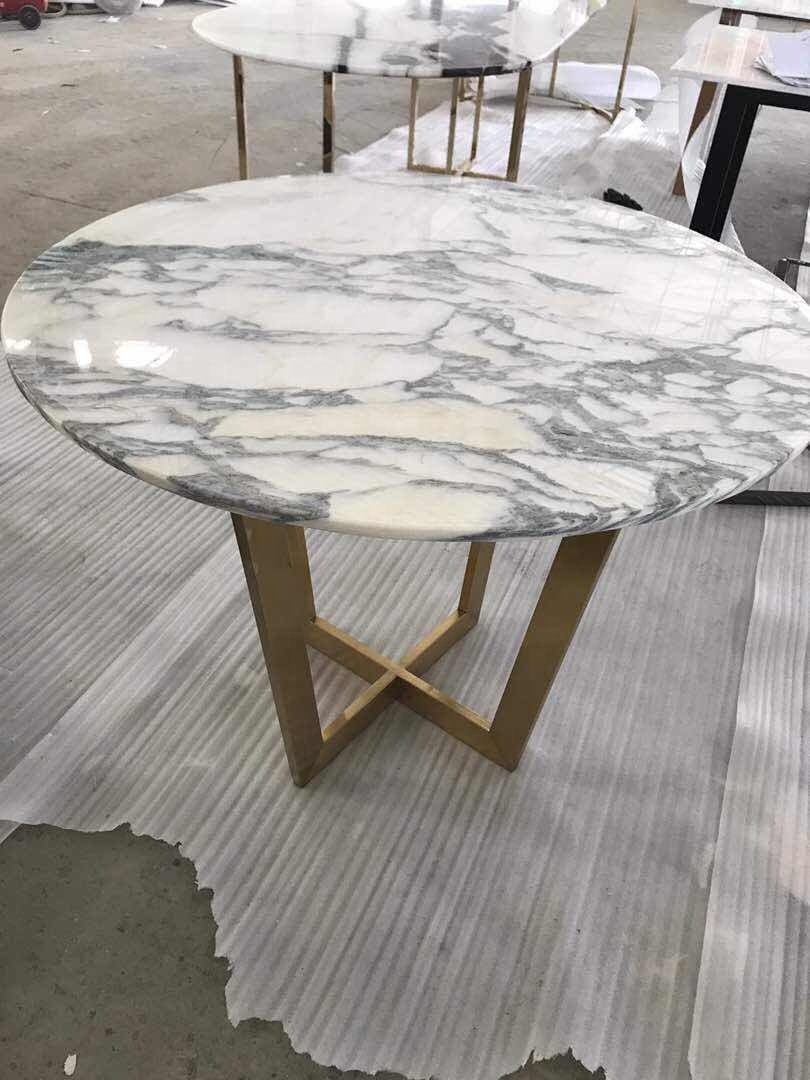 Dining room luxury royal round dining table