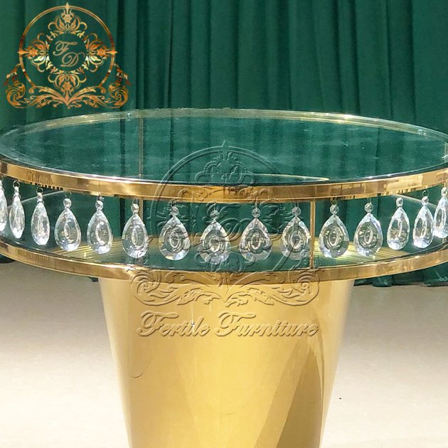 Modern Golden Stainless Steel Frame Metal Base Wedding Event Decoration Round Crystal Cake Table