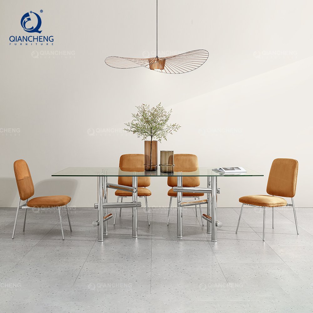 QIANCHENG stainless steel furniture supplier fiberglass contemporary tempered glass top mirror center dining room table set