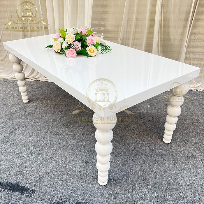 Metal base restaurant furniture dining tables and chair set wedding sweetheart table