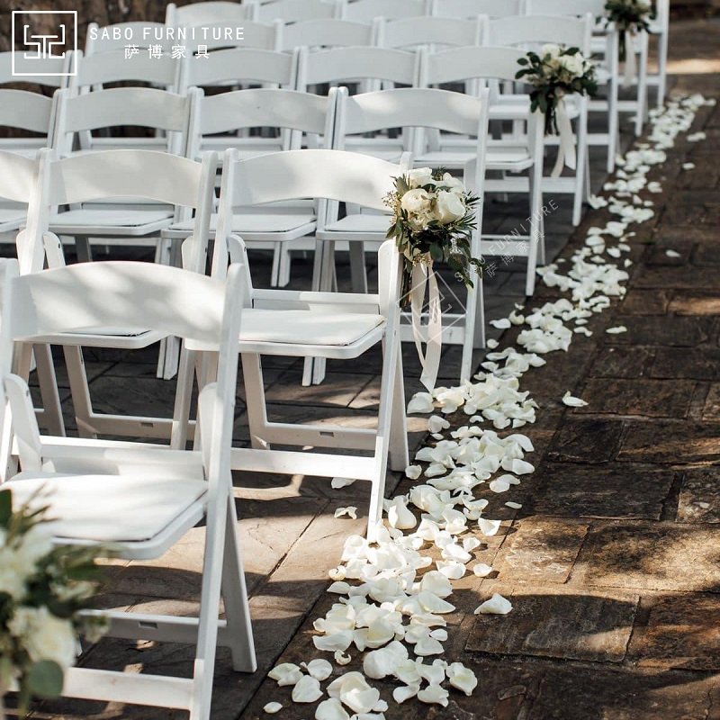 Modern White Folding Wedding Chair for Outdoor Garden party events and Home for Dining Room and Hotel Plastic Foldable Furniture