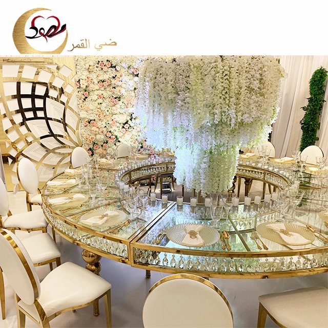 Wedding Furniture Golden Stainless Steel Half Moon Serpentine Table Wedding With Crystal