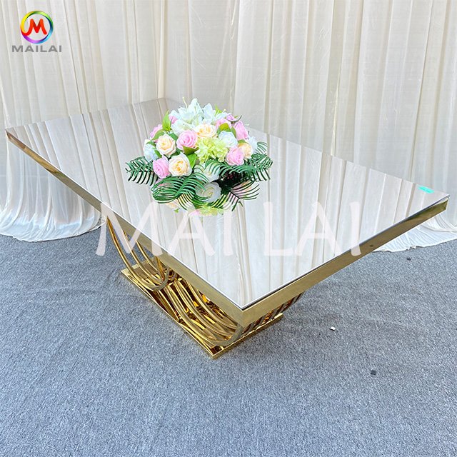 Ring Base Golden Stainless Steel New Item Design Modern Dining Wedding Table Luxury