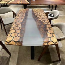Modern Free Sample Factory Direct Solid Walnut Wood Cafe Coffee Restaurant River Epoxy Resin Slab Dining Kitchen Table