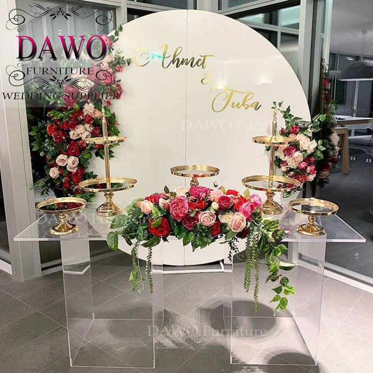 Hot selling fully transparent acrylic table for newlyweds for events
