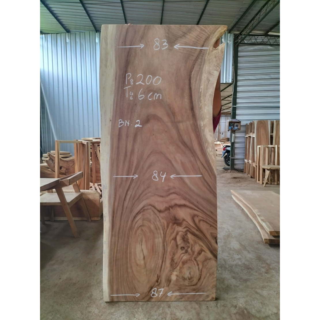 Suar Wood Dining Table Natural Finishing High Quality Solid Wood For Home Villa Hotel Furniture Wholesale Cheap