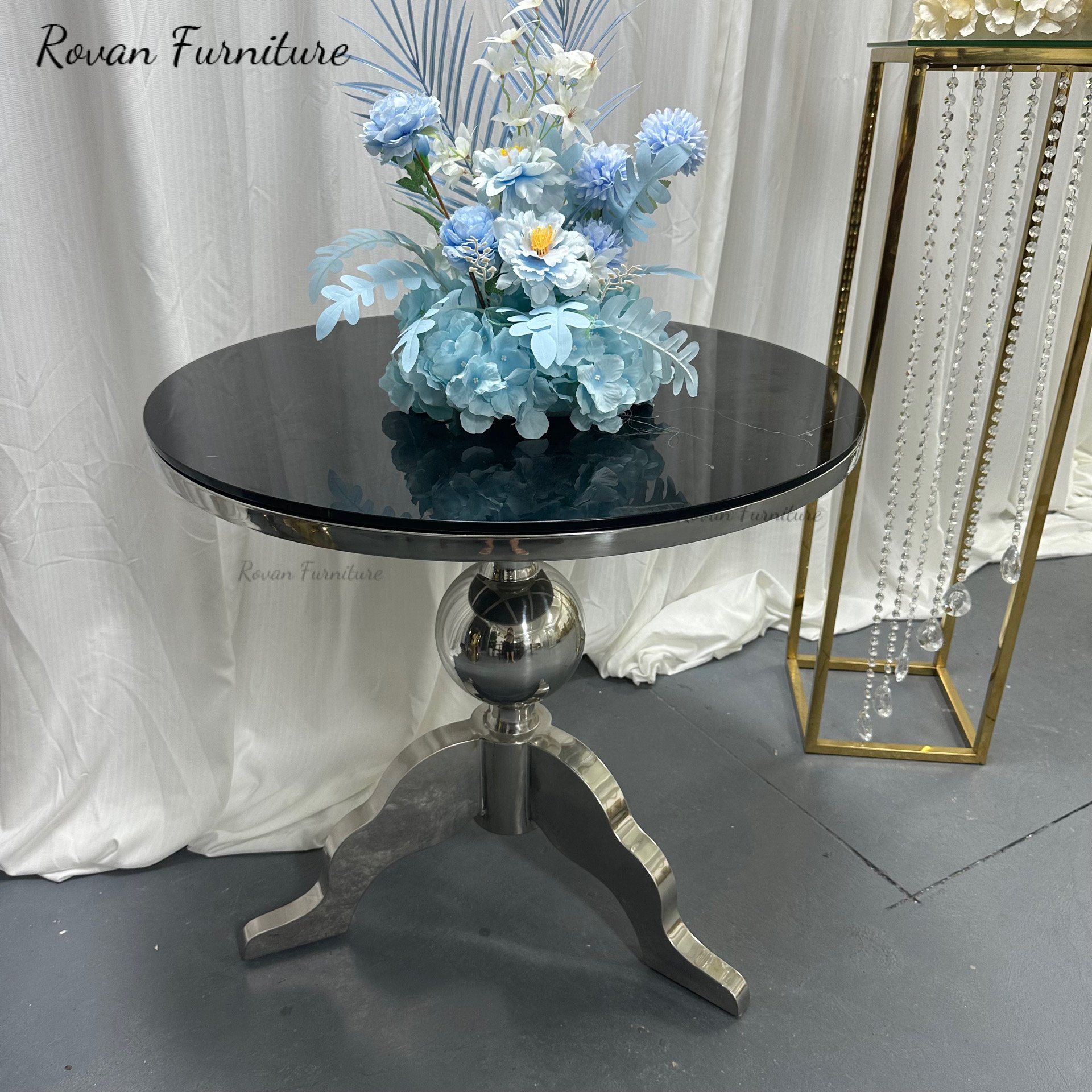 metal gold silver stainless steel with glass top Victorian cake table