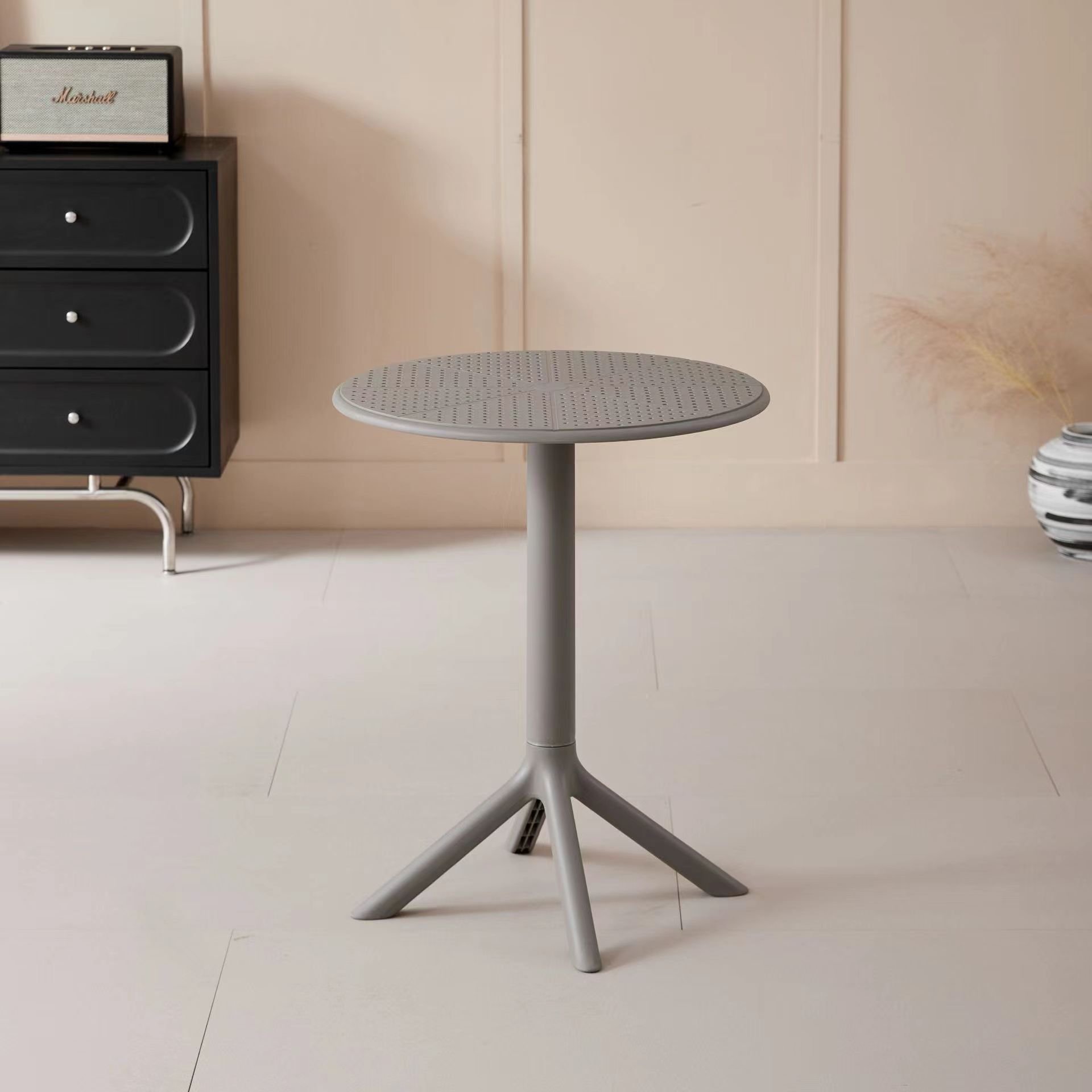 New design plastic coffee table restaurant home dining room round table wholesale hot selling modern dining table