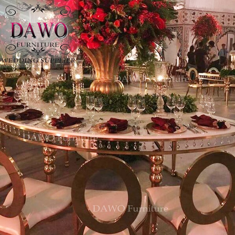 Different Shape Romantic metal frame stainless steel mdf top wedding table