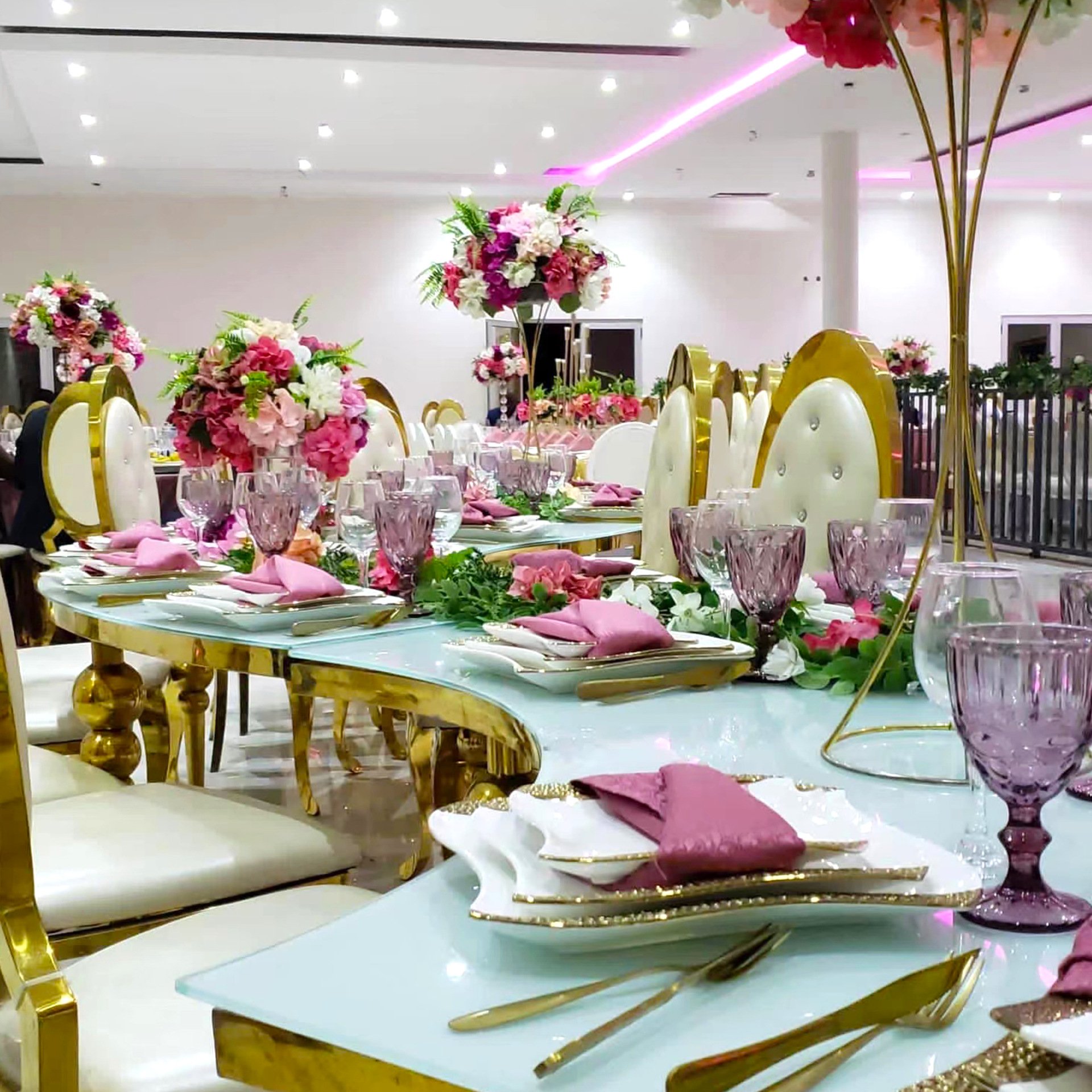 Banquet hall s shape stainless steel big round dining table for wedding