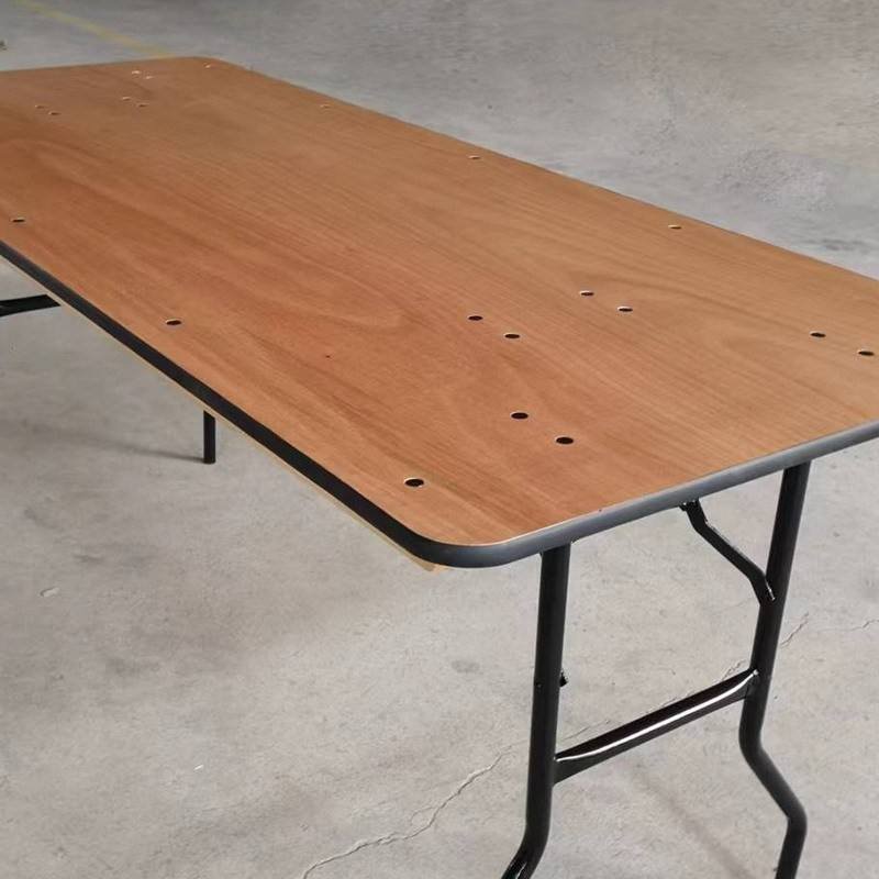 Factory wholesale Plywood Wedding Party Folding Wooden Fireproof Board Tables