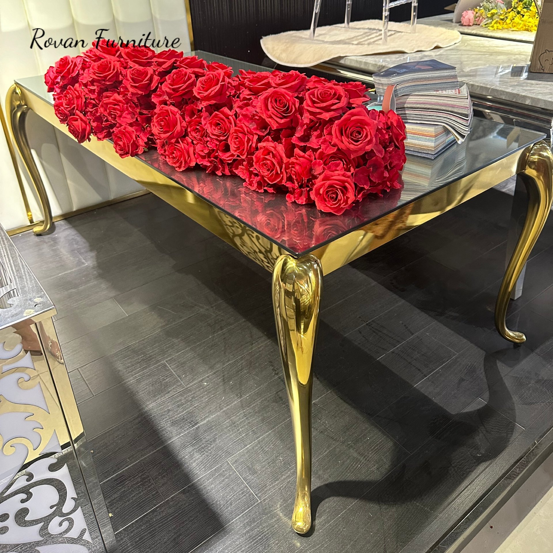 Rectangle banquet dinner table gold stainless steel base mirror black glass top dining table for wedding event