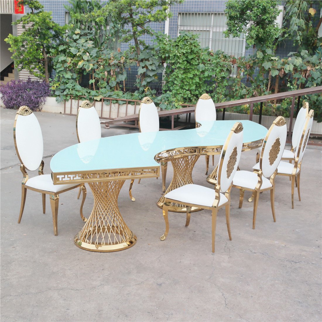 Modern Luxury Crescent and Half moon Stainless Steel Wedding Party Event Wedding Gold leg and white Glass Top Table