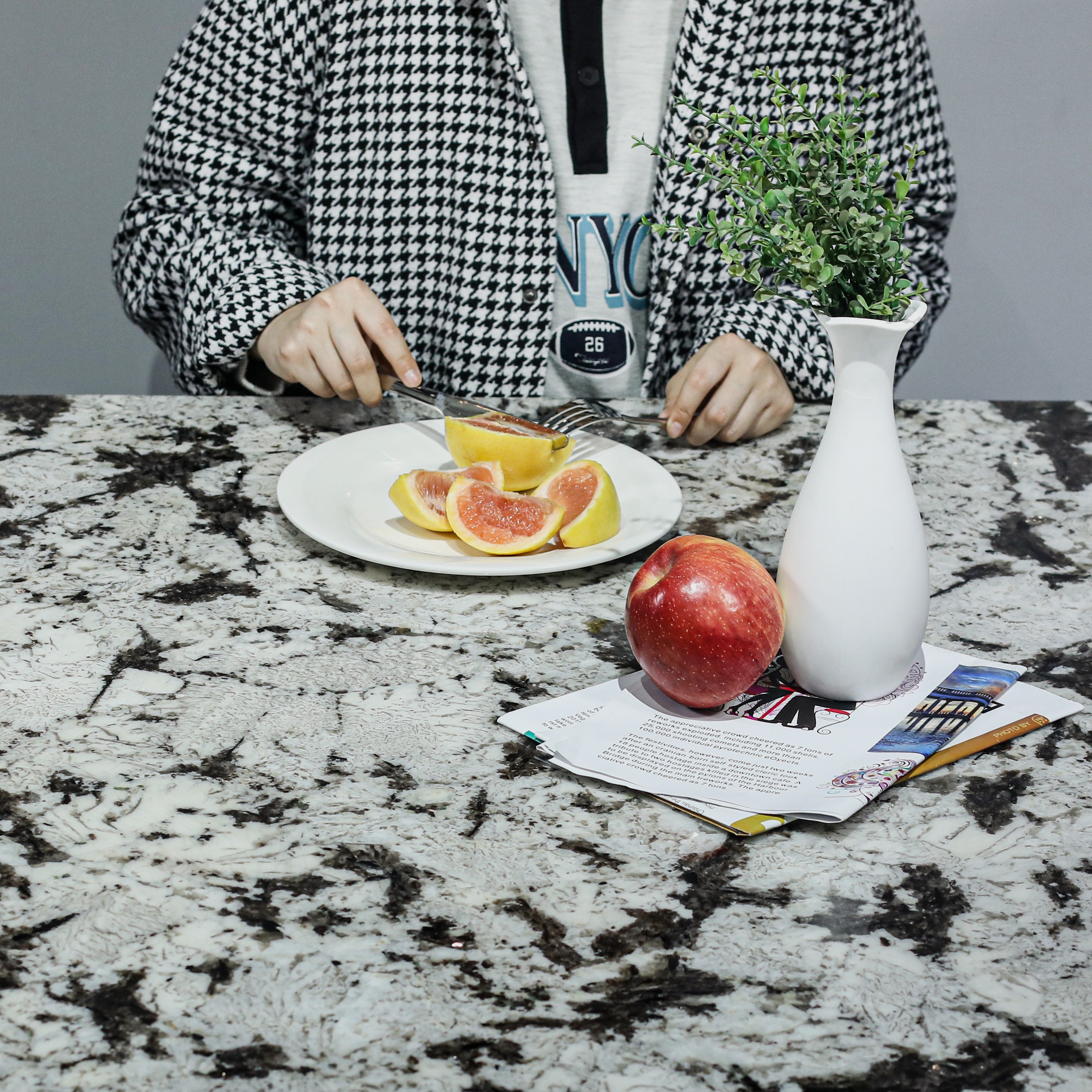 Marble Metal Dining Table for Kitchen for Restaurant Household and Hotel Use
