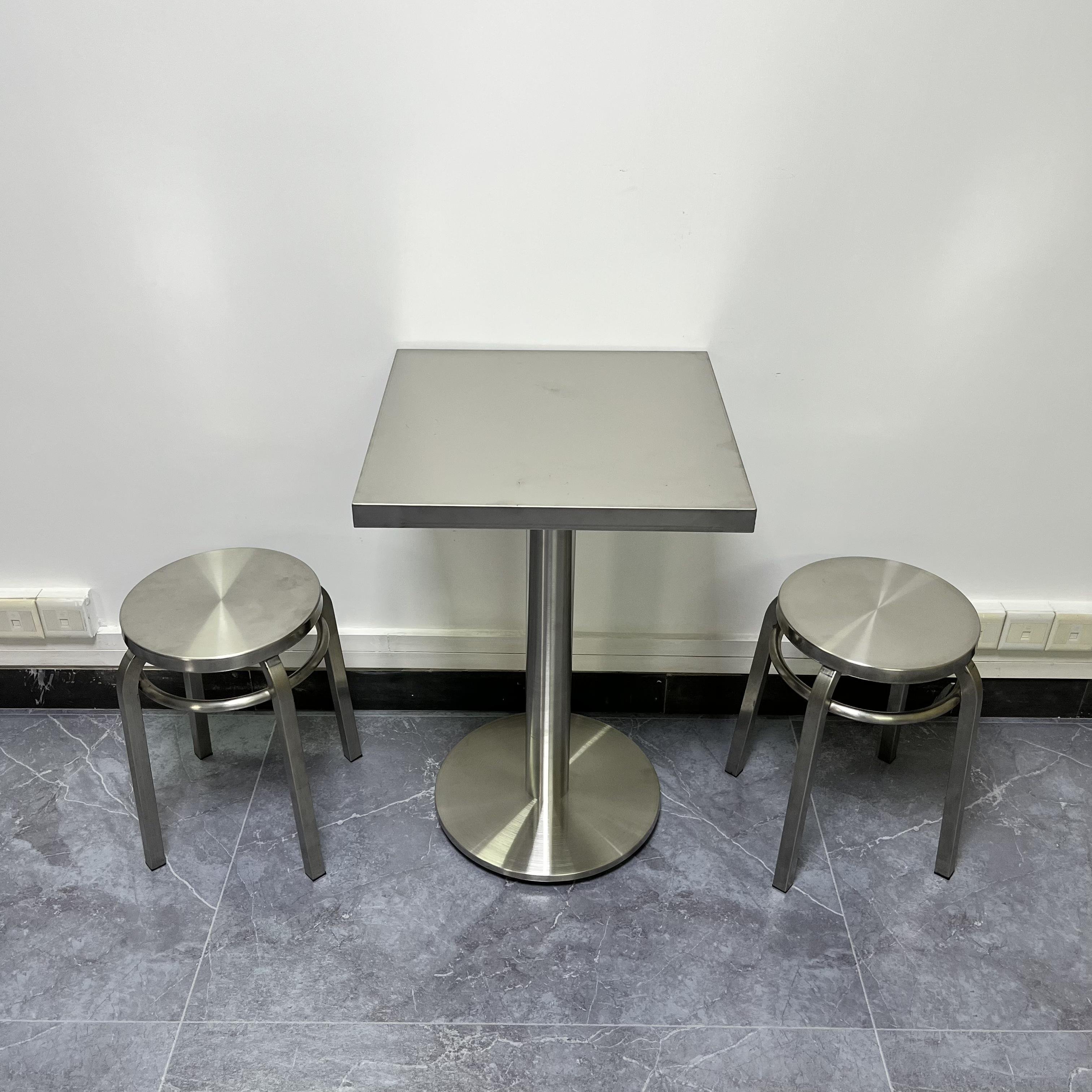 New Design Good Quality Durable Legs Robust Structure Elegant Curves For Long-Lasting Beauty Stainless Steel Round Table