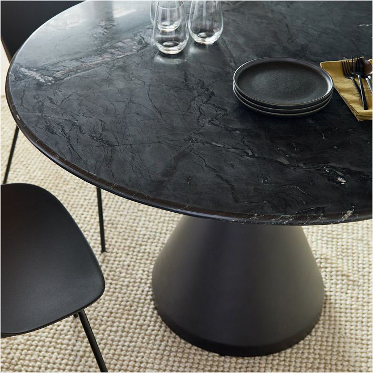 Best Selling And Chair Table Supplies Restaurant Hotel Bar Customized Decoration