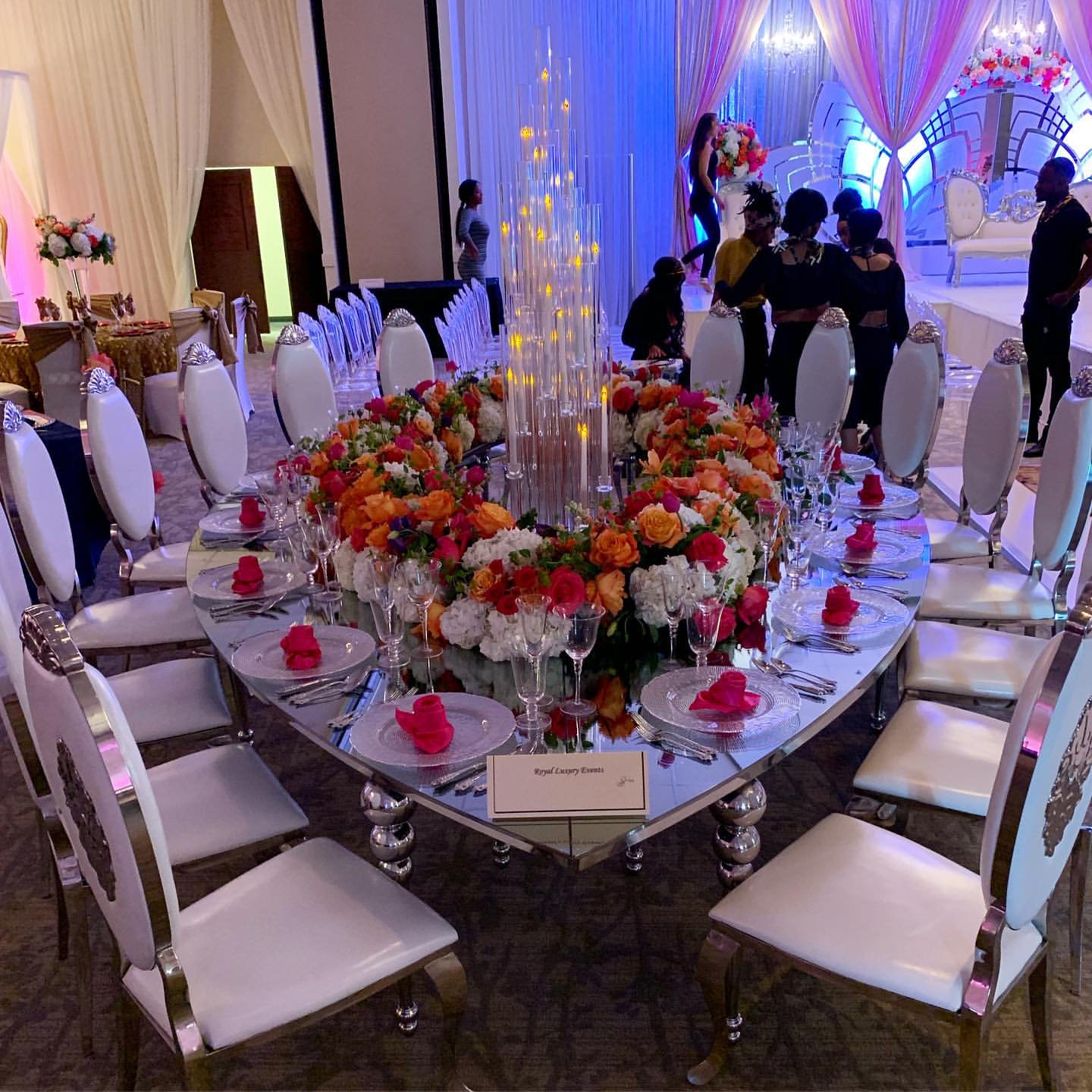 Newest Design Mirror Glass Top Half Moon Oval Shape Dining Table For Wedding