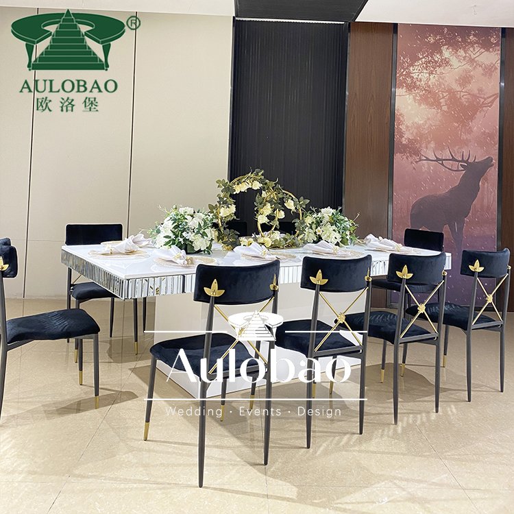 Dubai Wedding Furniture All White MDF Top Designer Dining Table