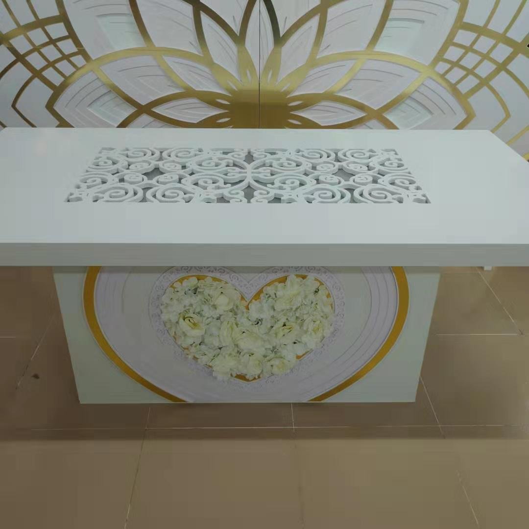 3D new wedding table with flowers and hidden light